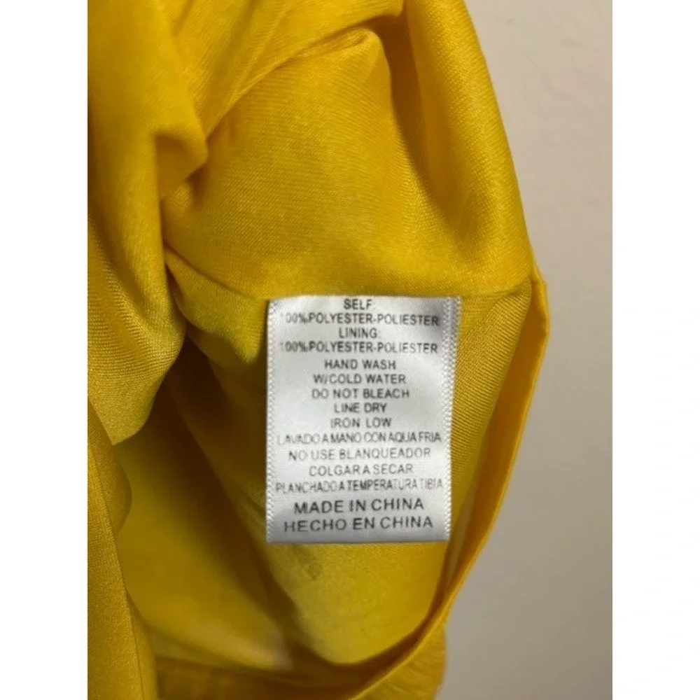 Yellow Ruffle Sleeveless Blouse Top Size L‎ Square Neck Summer Flirty - Picture 5 of 6